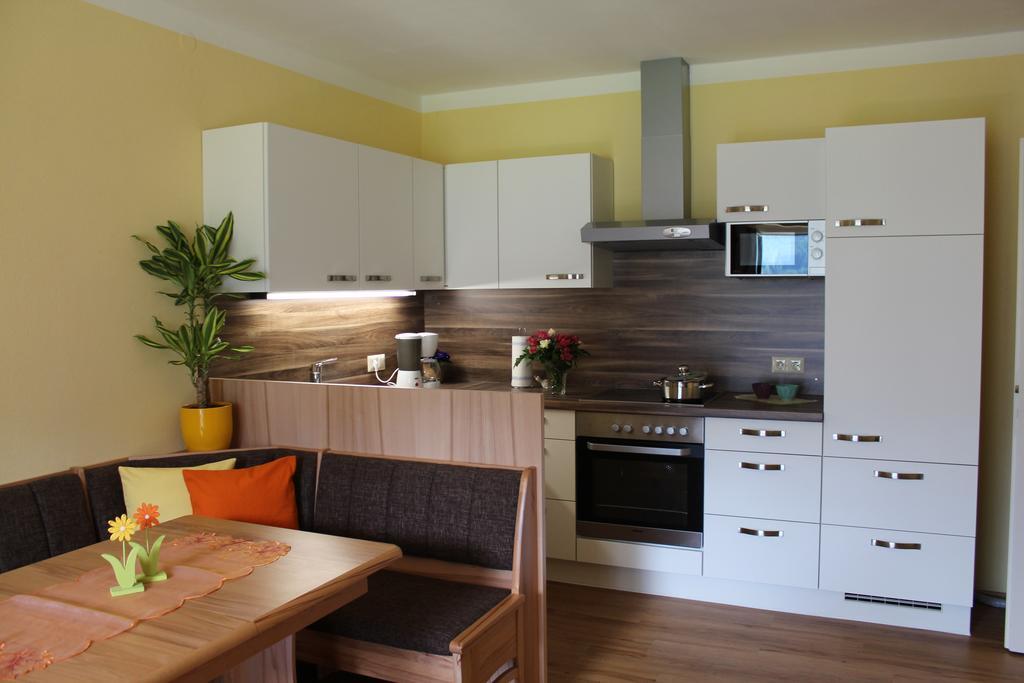 Pension & Ferienwohnung Sonnleiten Gnesau 객실 사진